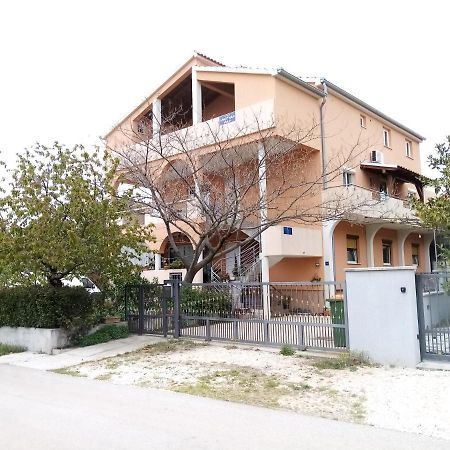 Apartments Vanja Skara Biograd Биоград-на-Мору Экстерьер фото