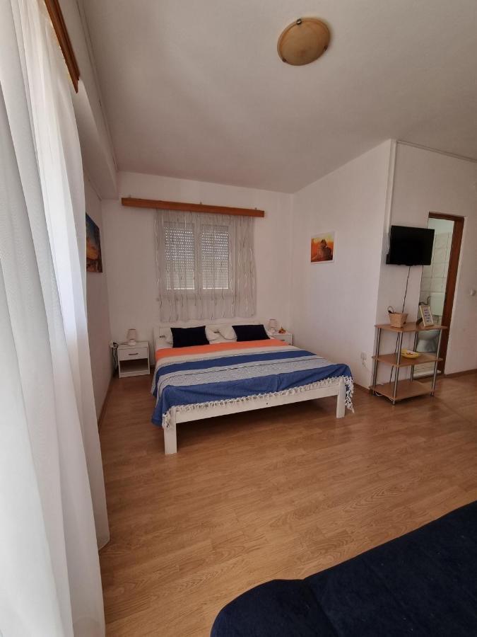 Apartments Vanja Skara Biograd Биоград-на-Мору Экстерьер фото
