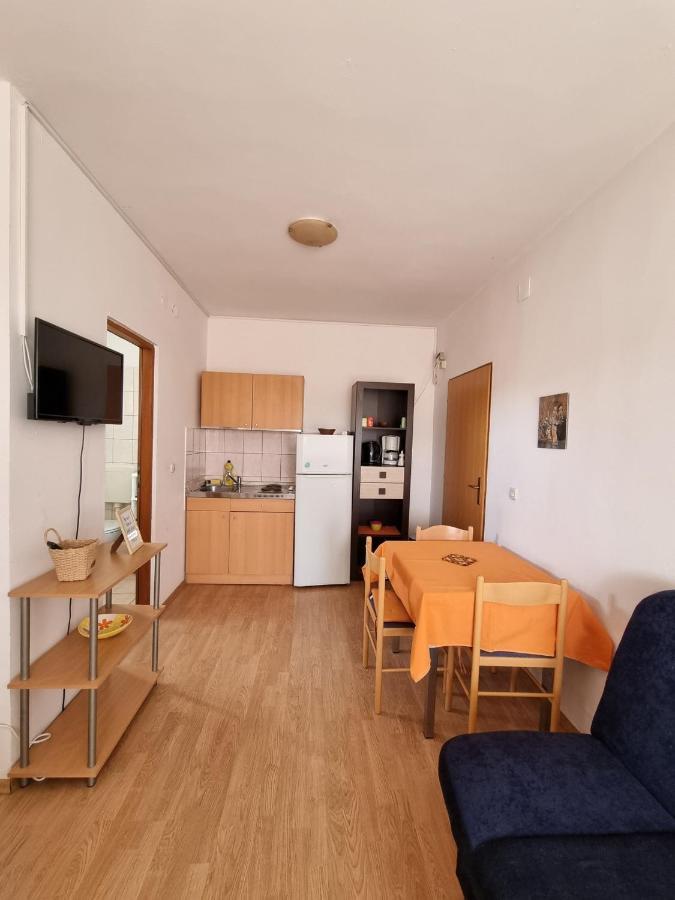 Apartments Vanja Skara Biograd Биоград-на-Мору Экстерьер фото